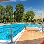 Kemping Balatontourist Fuered & 2*